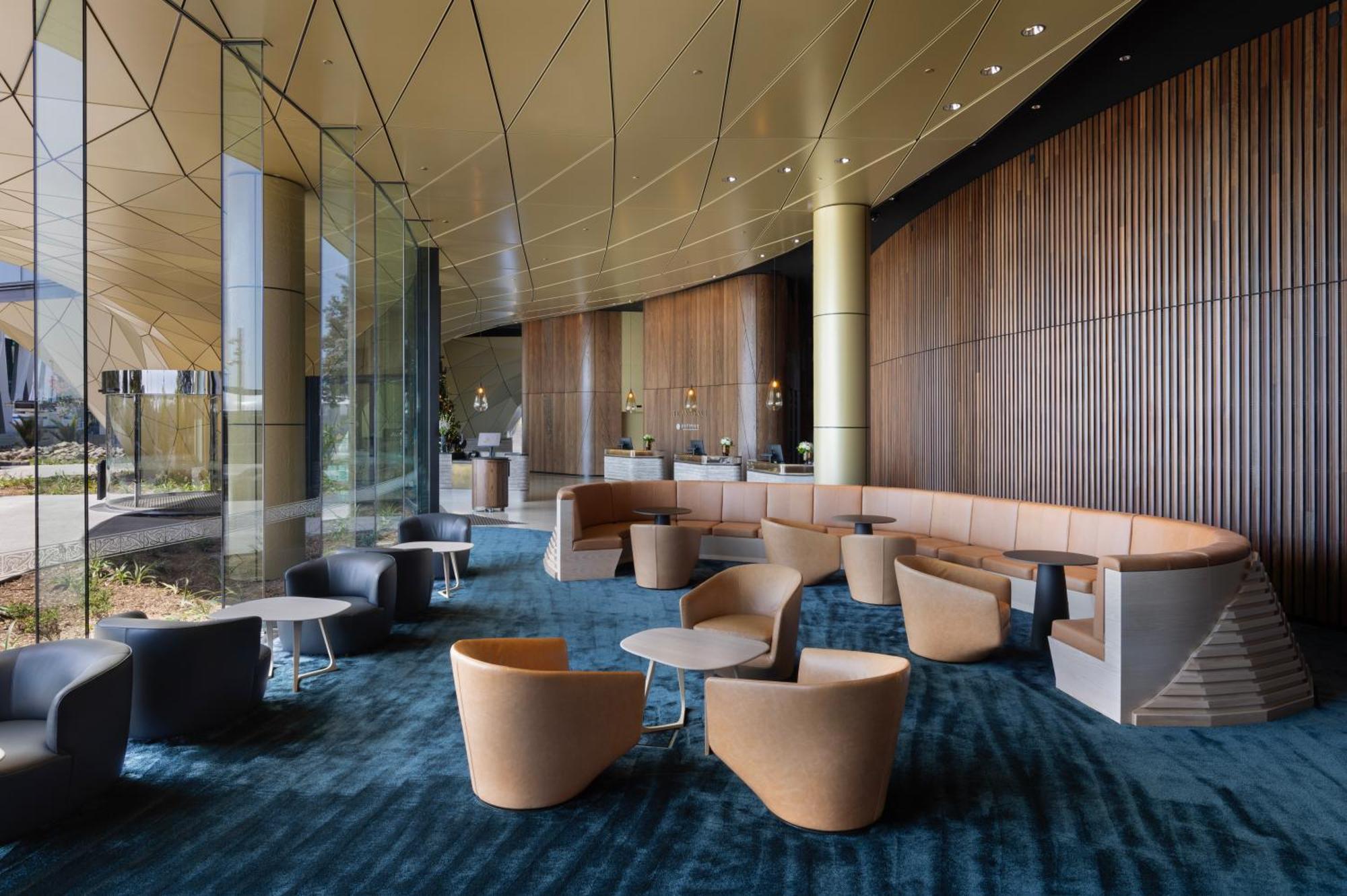 Pullman Auckland Airport Hotel Eksteriør billede The interior of the lounge